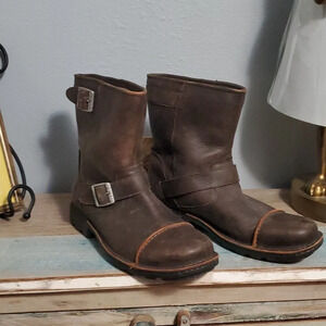 Uggs Australia Sz12 men's leather upper, genuine sheepskin inner